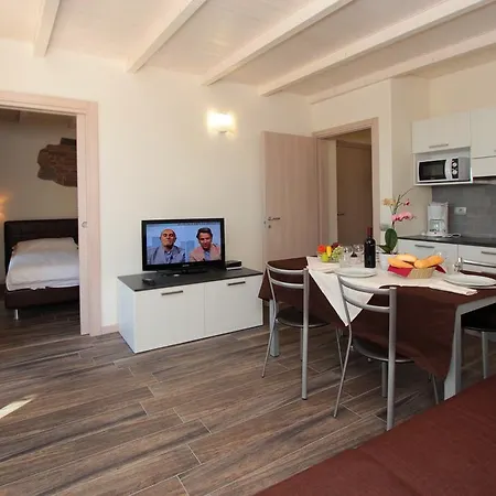 Al Terrazzo - Ruculi Hospitality Apartament